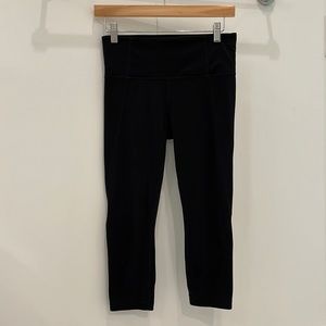 Athleta Black Cropped Leggings